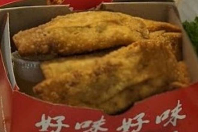Spicy Chicken Roll (2 pcs) 咖喱雞卷